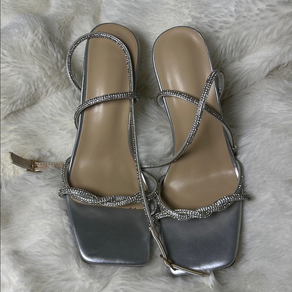 Silver heels 🤍 - Picture 4 of 6